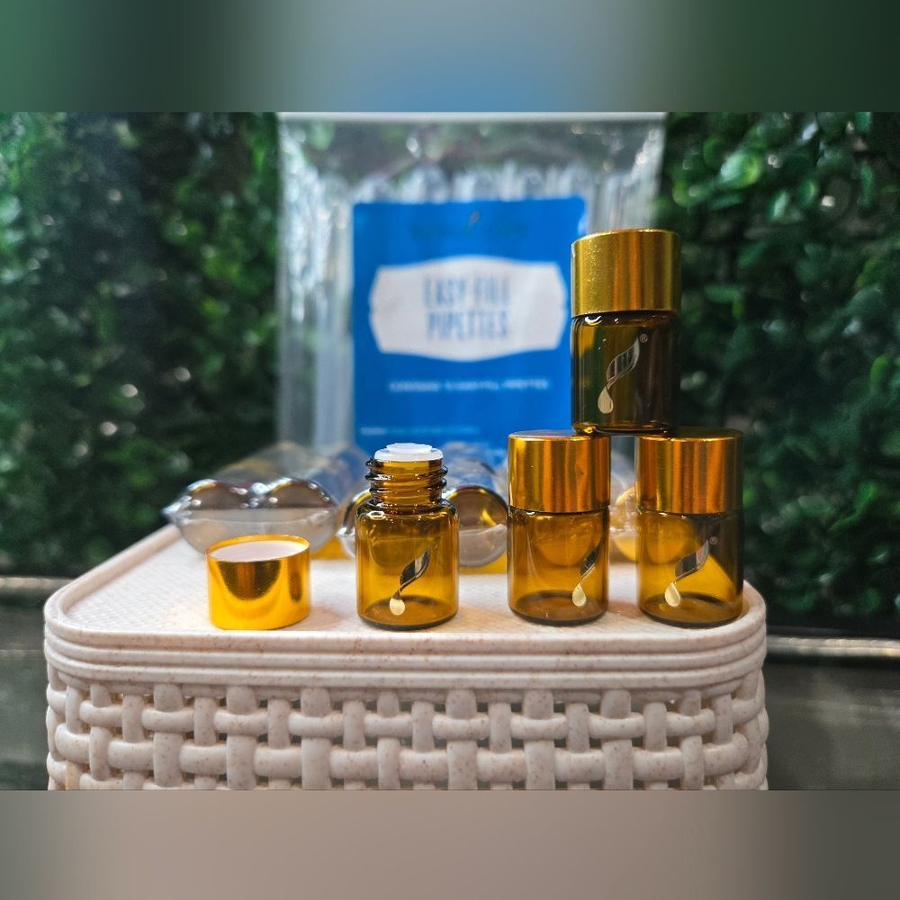 Young Living‎ Travel Or Sample Glass Container Pack Of 4 With Pipettes